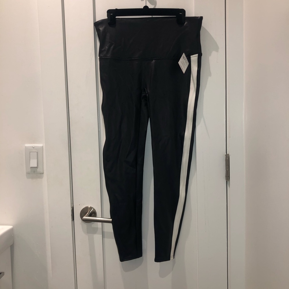 Spanx Faux Leather Side Stripe Tuxedo Leggings - Picture 3 of 4